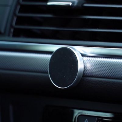 Support téléphone voiture magnétique FixeMag argent